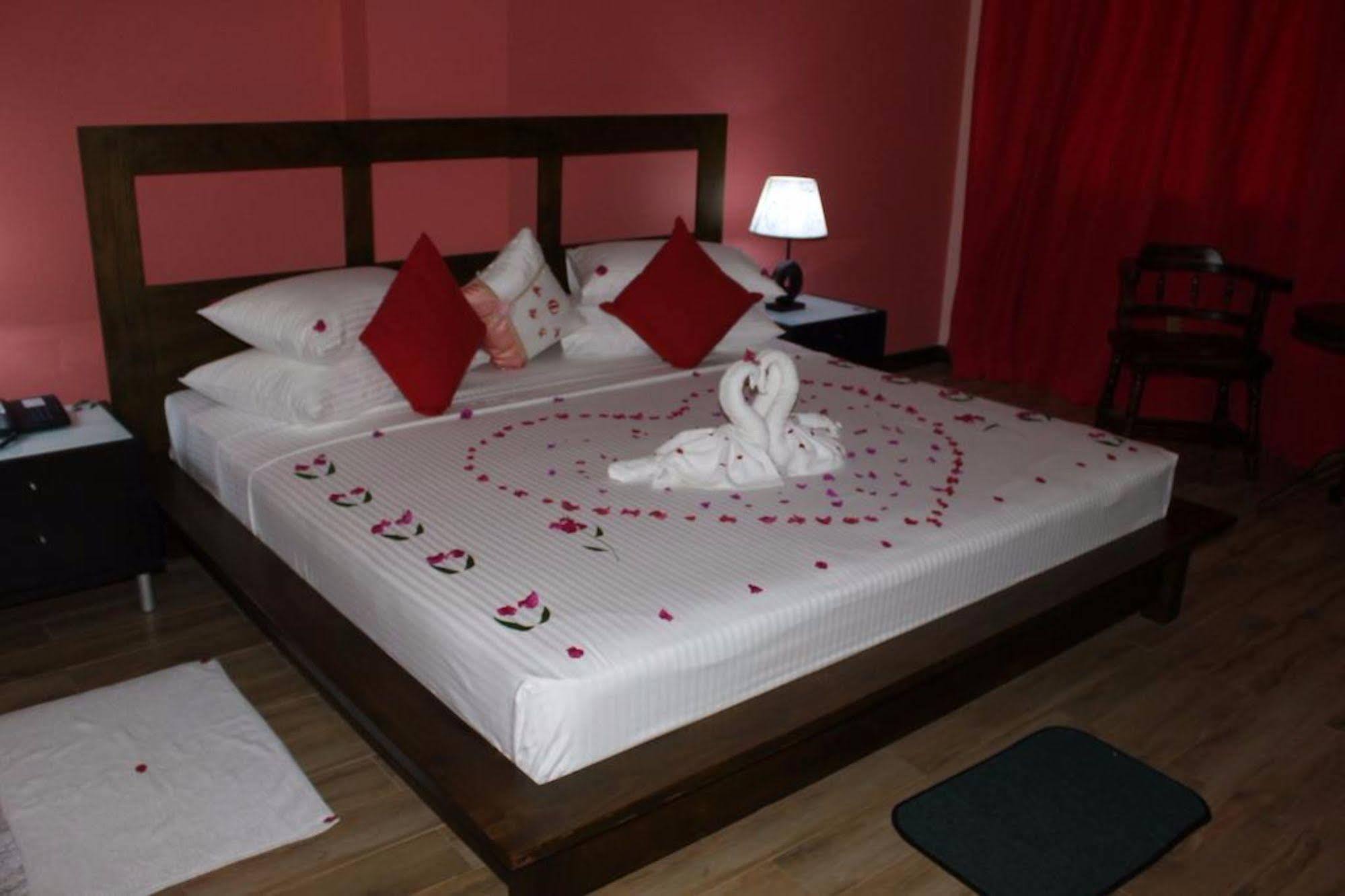 Hotel East Lagoon Batticaloa Eksteriør billede